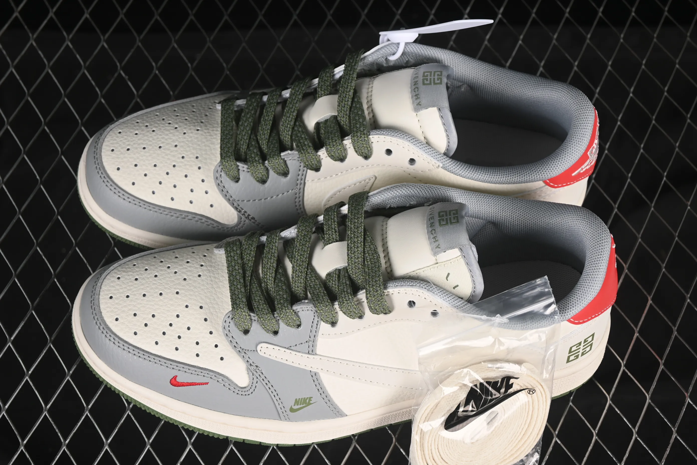 All categories Air Jordan Jordan series basketball shoes Air Jordan 1 Low high-end customized low-top sneakers Travis Scott x Fragment Design x Air Jordan 1 Low OG SP AJ1 Joe 1 Givenchy joint green and gray bottom low-top cultural and casual sneakers XS7089-600